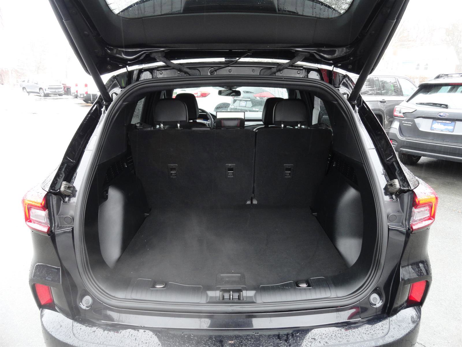 Certified 2023 Ford Escape ST-Line Elite w/ Premium Technology Package AWD/4WD image 23