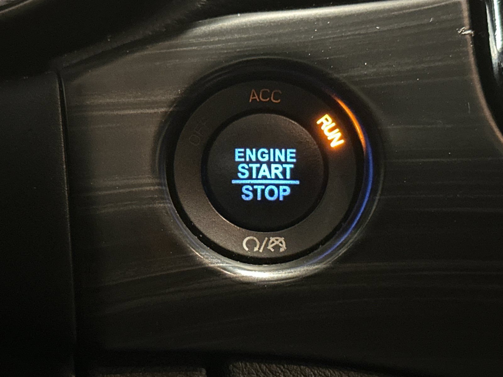 Certified 2020 Jeep Grand Cherokee Altitude AWD/4WD image 19