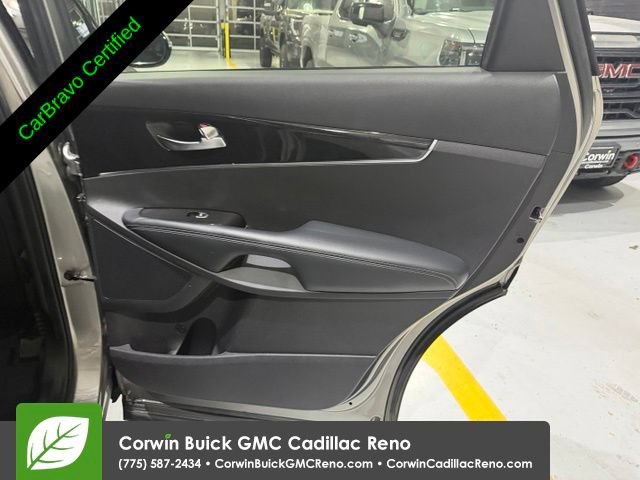 Used 2017 Kia Sorento FWD image 34