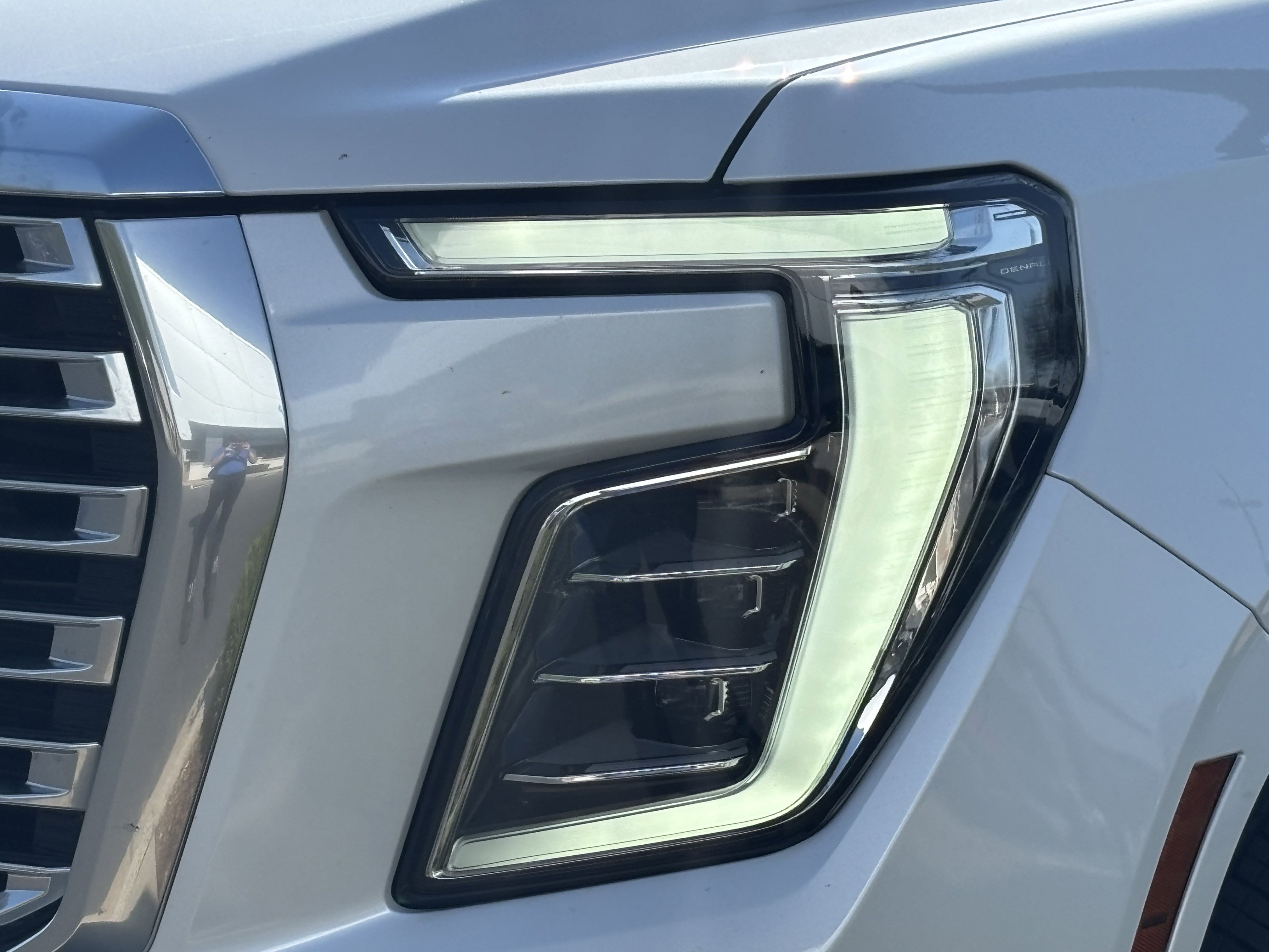 Used 2025 GMC Yukon Denali w/ LPO, Floor Liner Package image 6