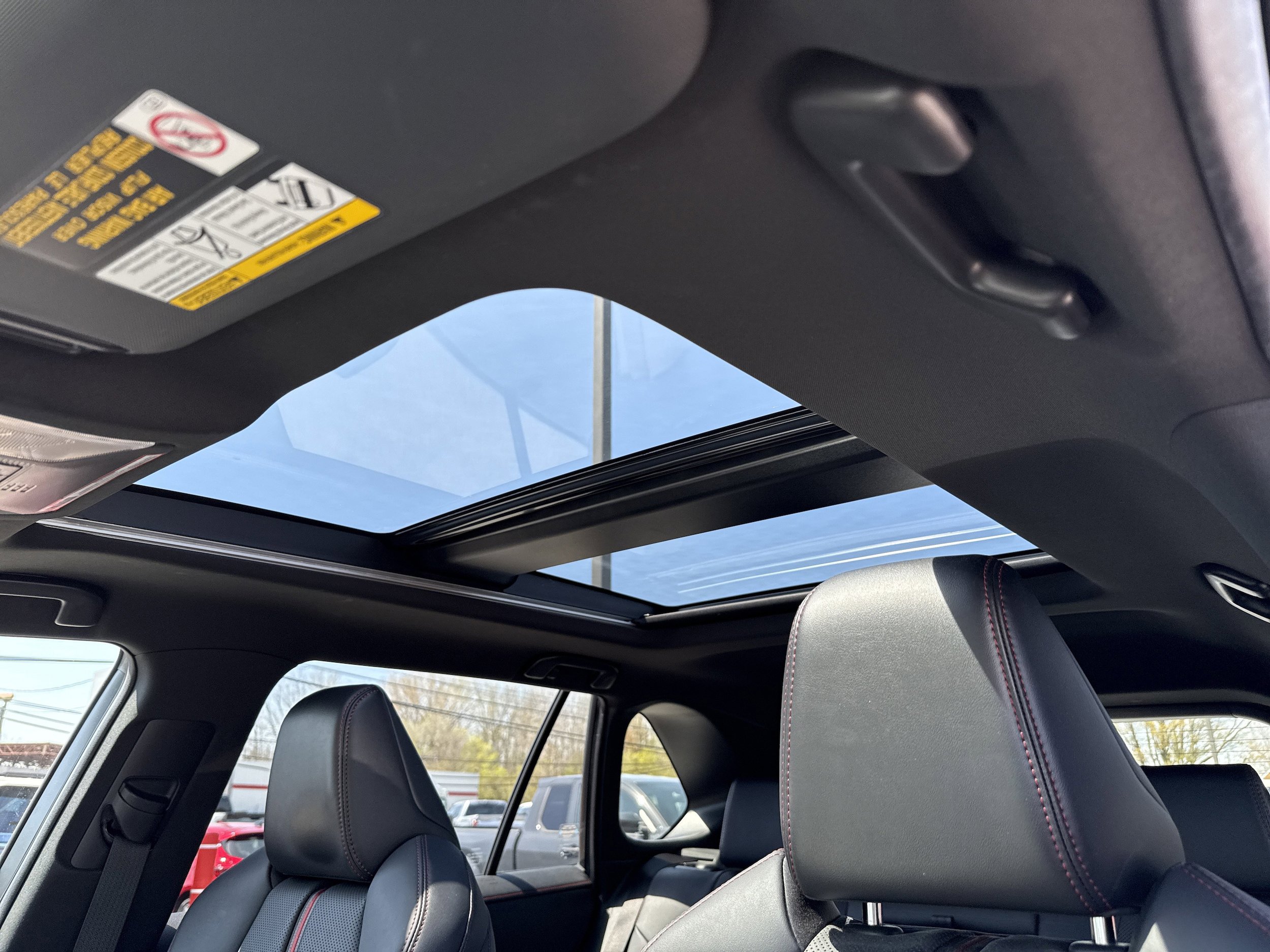 Used 2022 Toyota RAV4 XSE w/ Premium Package AWD/4WD image 8