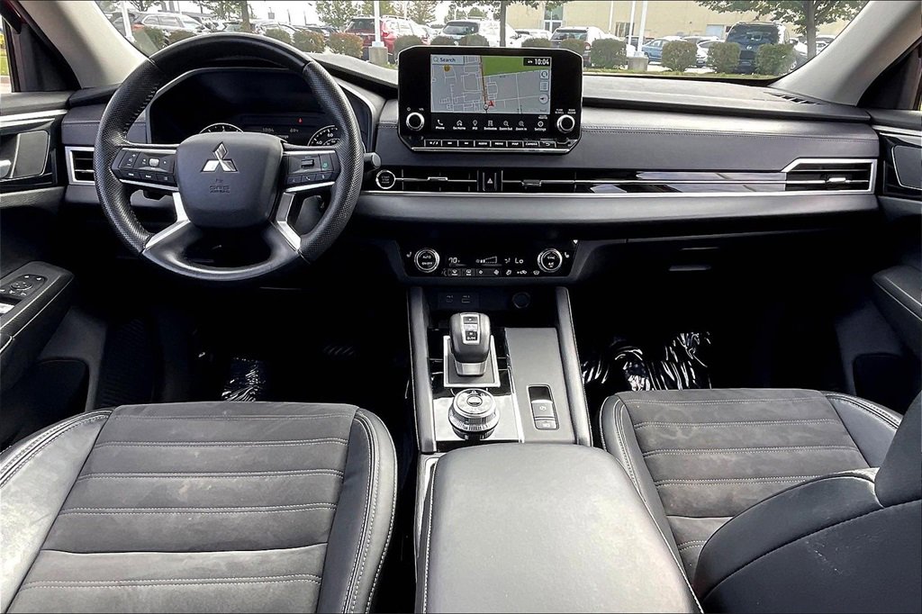 Used 2023 Mitsubishi Outlander SE image 20