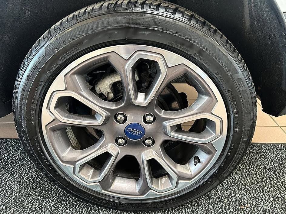 Used 2022 Ford EcoSport Titanium AWD/4WD image 33