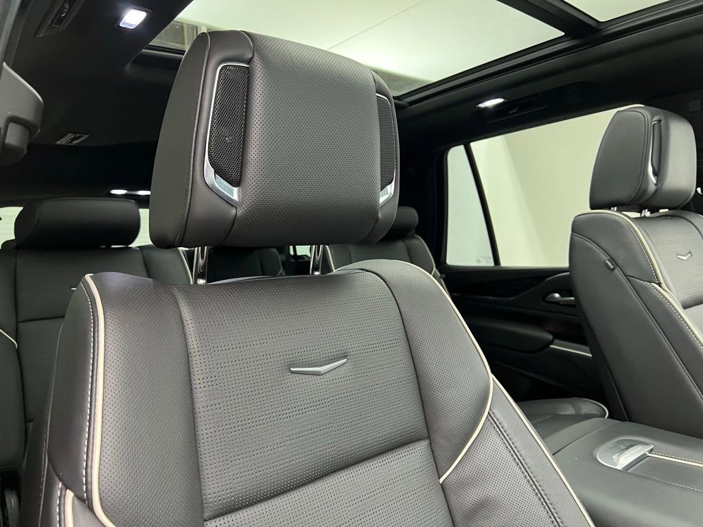 Used 2023 Cadillac Escalade Sport image 12