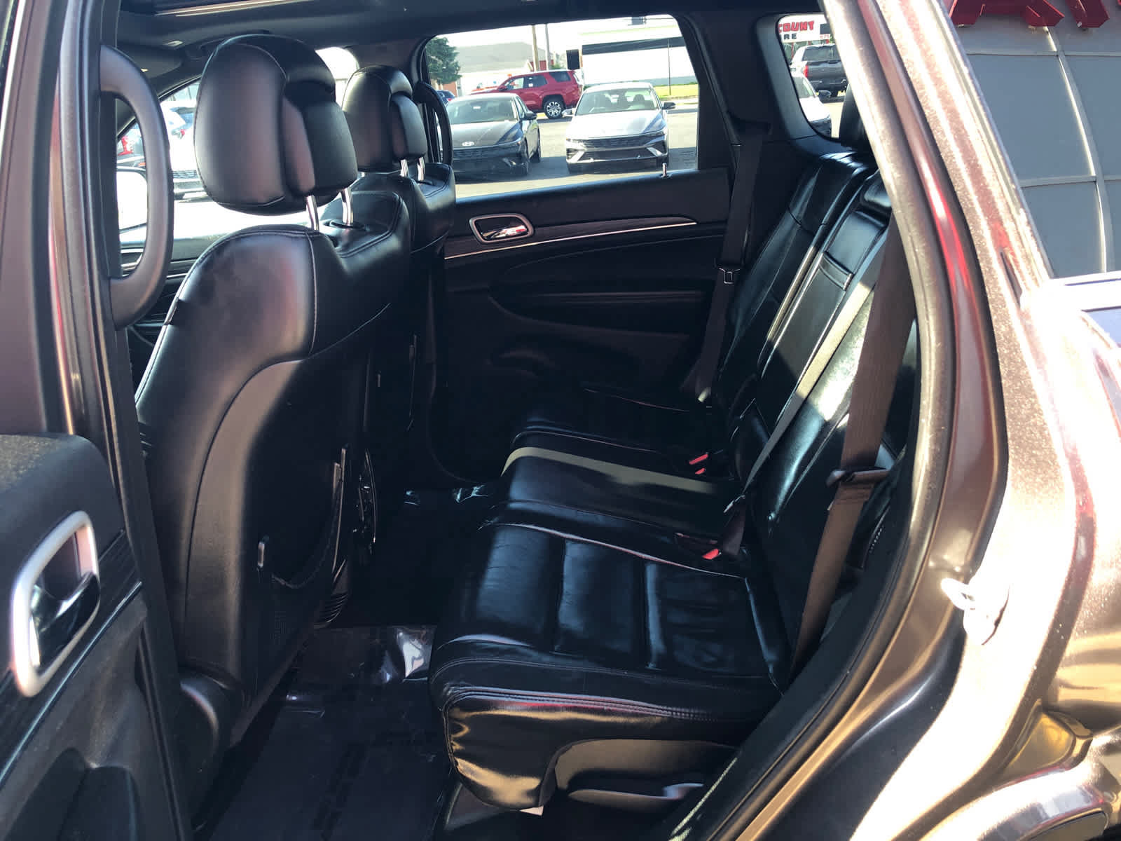 Used 2021 Jeep Grand Cherokee Limited AWD/4WD image 23