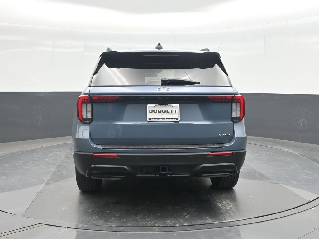 Certified 2025 Ford Explorer ST-Line AWD/4WD image 17