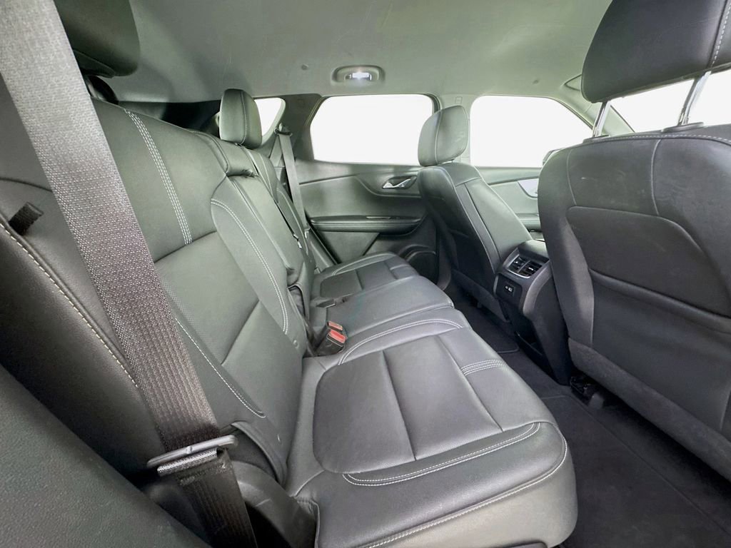 Used 2023 Chevrolet Blazer LT FWD image 34