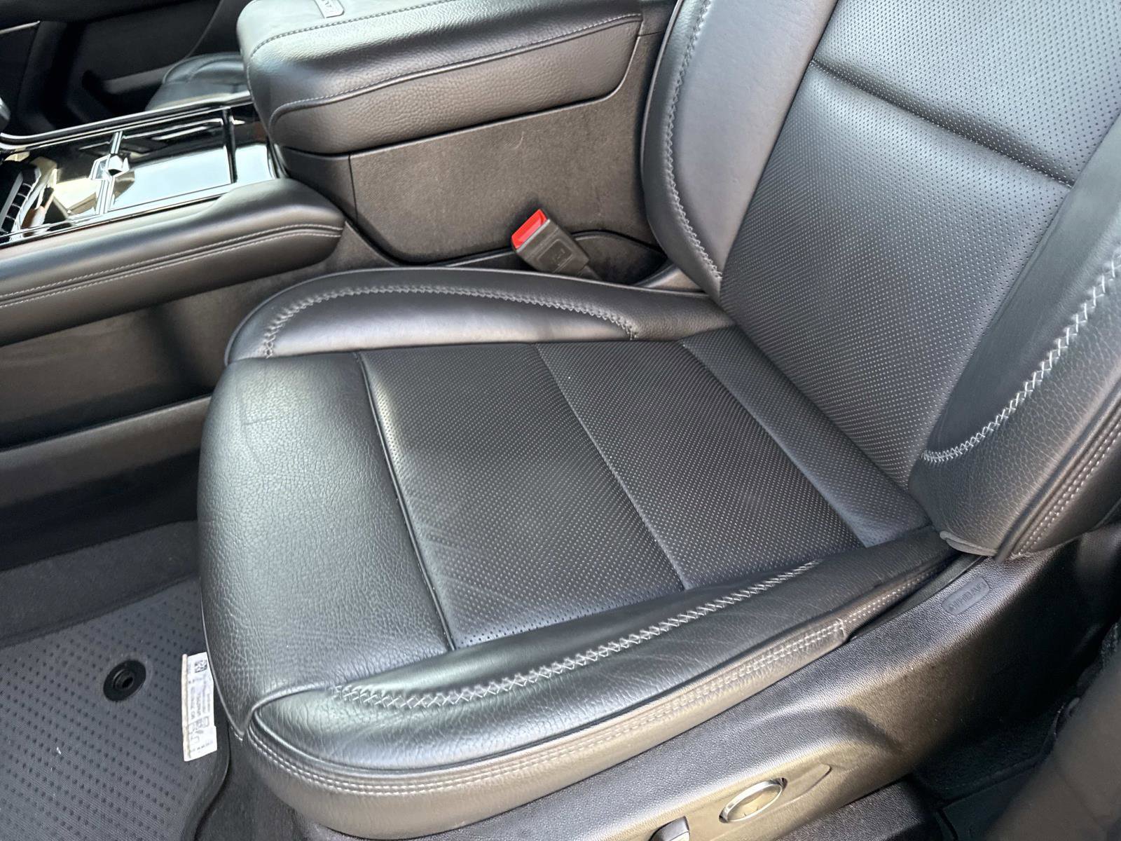 Used 2025 GMC Yukon Denali image 21