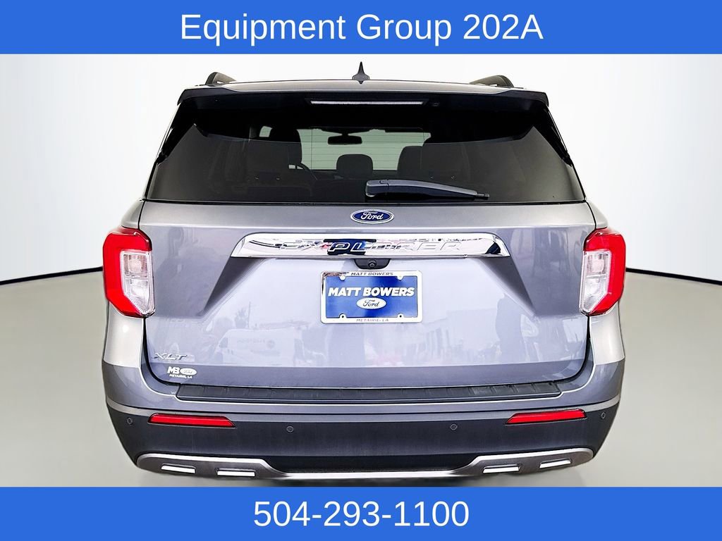 Used 2022 Ford Explorer XLT w/ Equipment Group 202A image 6
