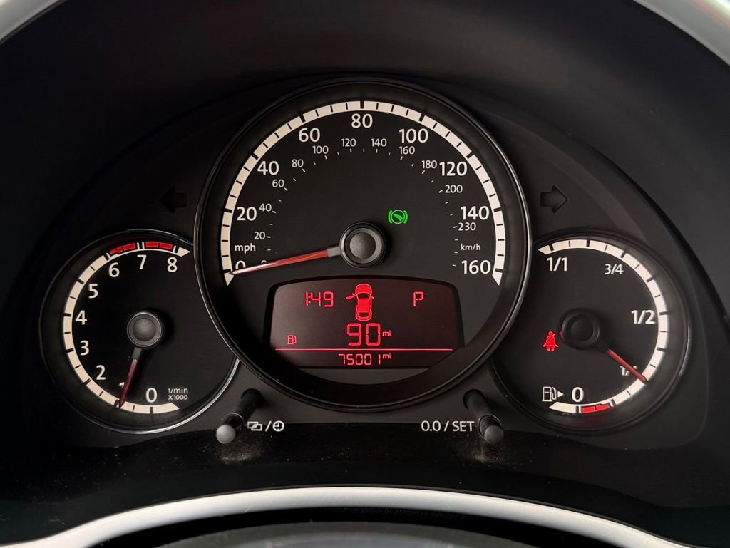 Used 2013 Volkswagen Beetle 2.5 image 20