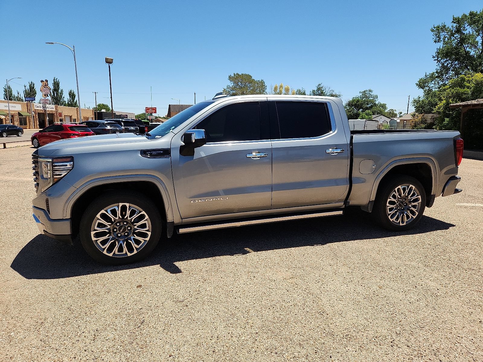 Used 2026 GMC Sierra 1500 Denali Ultimate AWD/4WD image 2