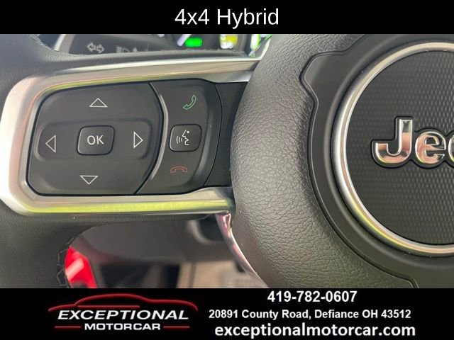 Used 2025 Jeep Wrangler Unlimited Sahara AWD/4WD image 40