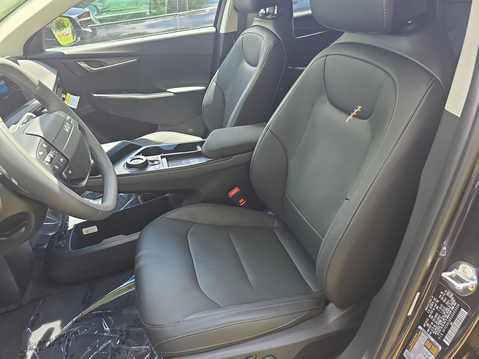 New 2025 Kia EV6 Wind image 14