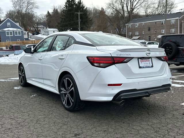 Used 2022 Nissan Sentra SR image 2