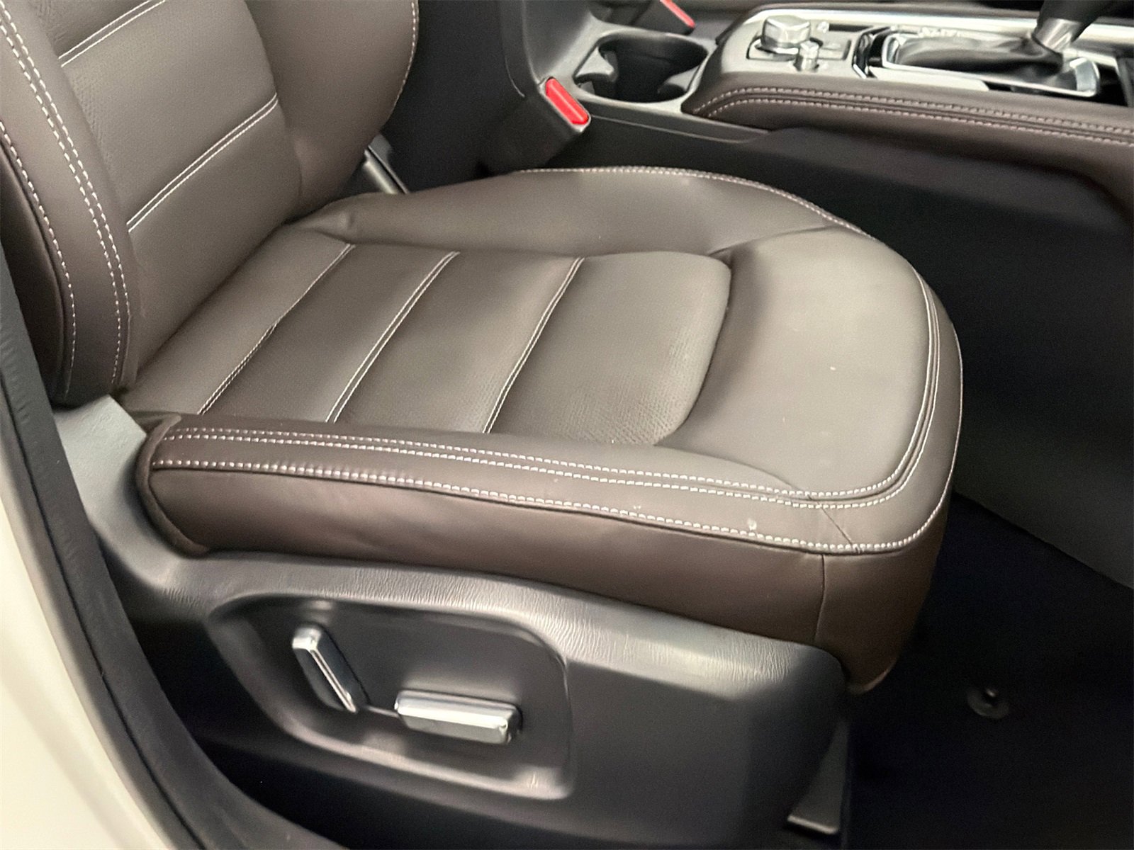 Used 2025 MAZDA CX-5 Signature image 13