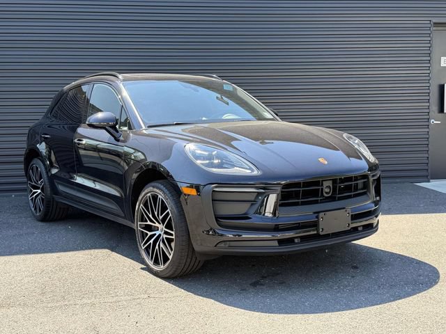 Used 2026 Porsche Macan AWD/4WD image 8