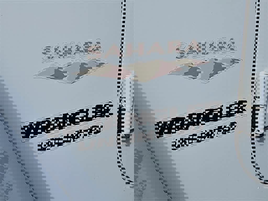 Used 2013 Jeep Wrangler Unlimited Sahara w/ Dual Top Group image 28