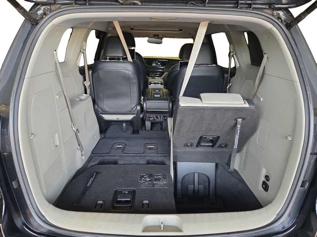 Used 2021 Kia Sedona SX FWD image 29