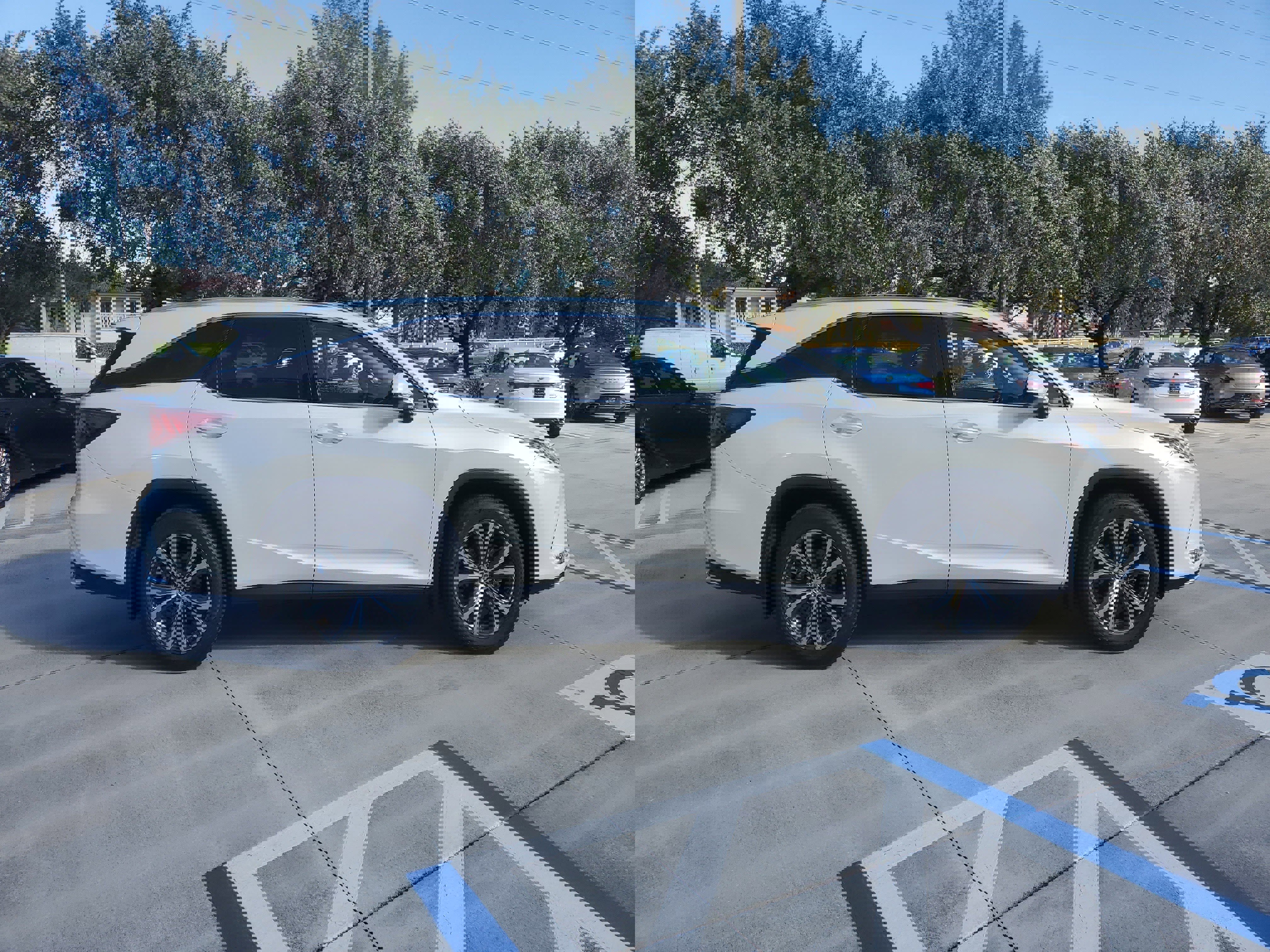 Used 2022 Lexus RX 350L FWD w/ Premium Package image 11