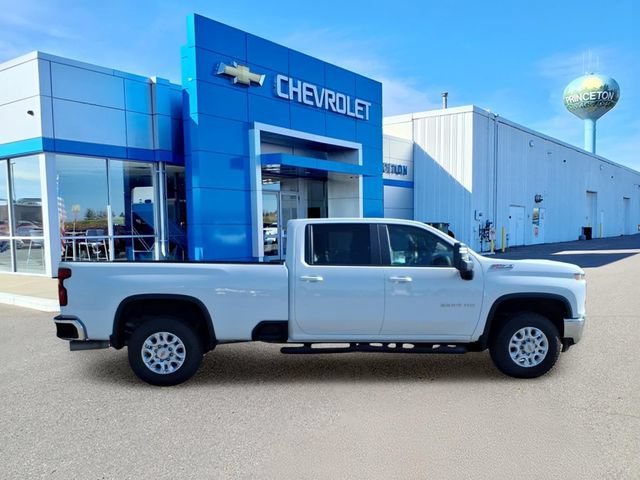 Used 2022 Chevrolet Silverado 2500 LT w/ Gooseneck/5TH Wheel Package AWD/4WD image 2