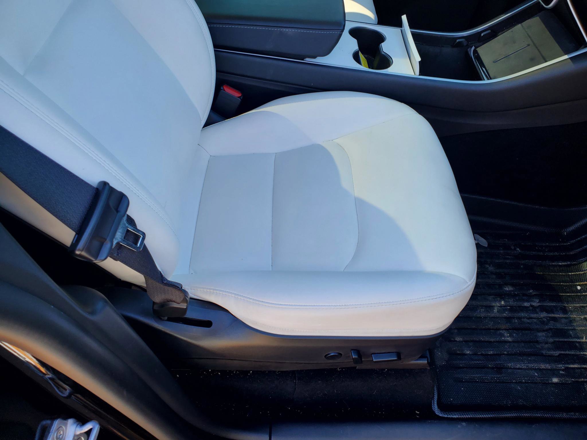 Used 2020 Tesla Model Y Long Range image 25