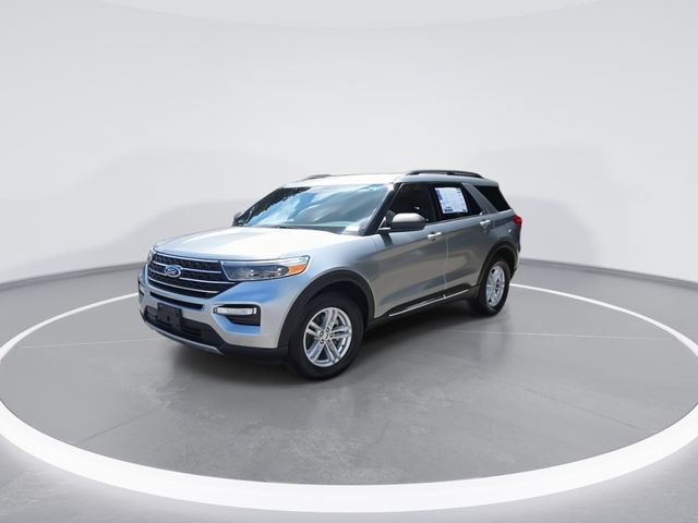 Used 2020 Ford Explorer XLT w/ Equipment Group 202A RWD image 4