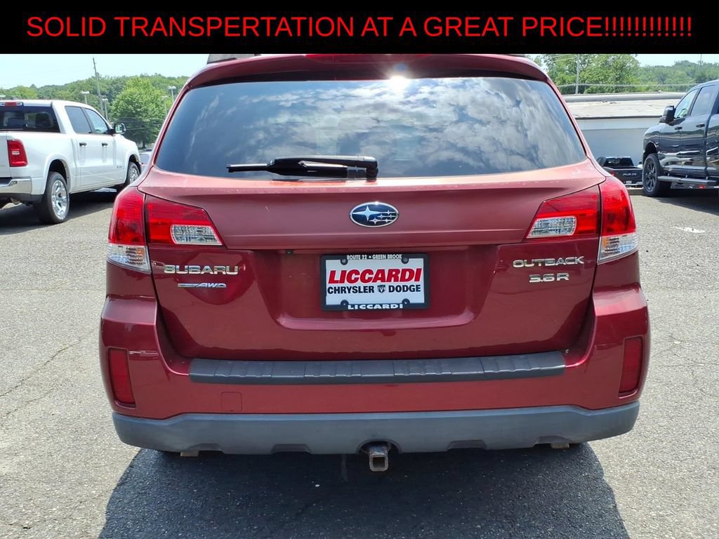 Used 2013 Subaru Outback 3.6R Limited w/ Moonroof Pkg AWD/4WD image 5