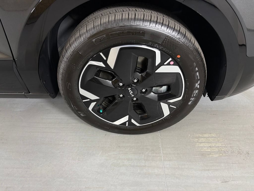 New 2026 Kia Niro Wind FWD image 10
