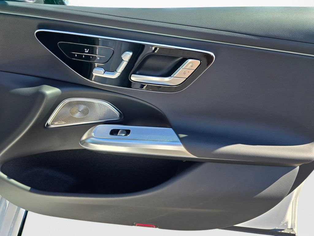 New 2026 Mercedes-Benz E 350 4MATIC Sedan image 23