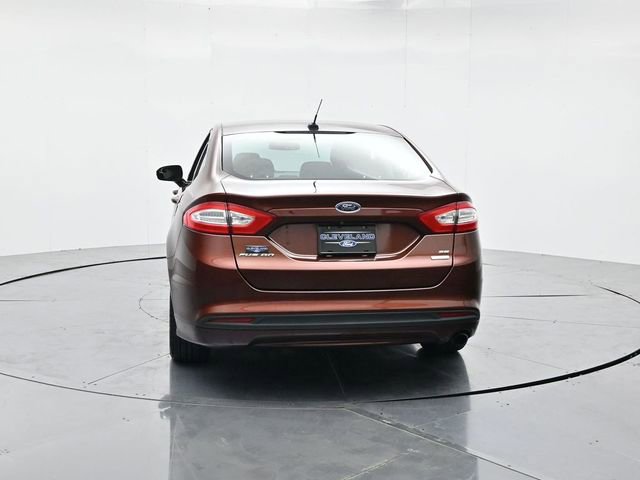 Used 2015 Ford Fusion SE w/ Equipment Group 202A image 8