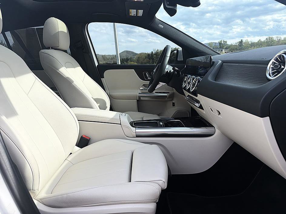 Used 2026 Mercedes-Benz GLA 250 4MATIC image 13