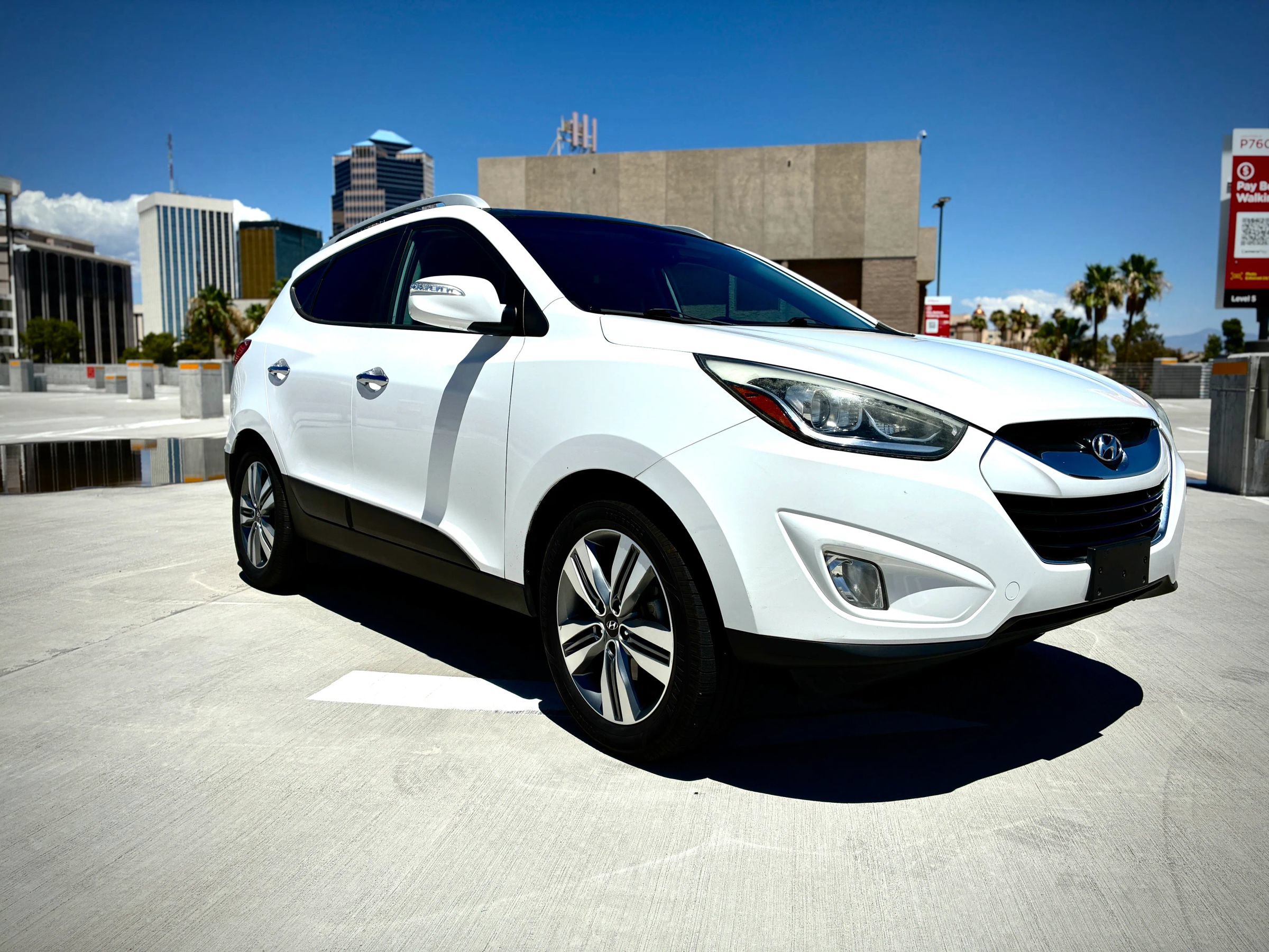 Used 2015 Hyundai Tucson Limited w/ Option Group 03 AWD/4WD image 10