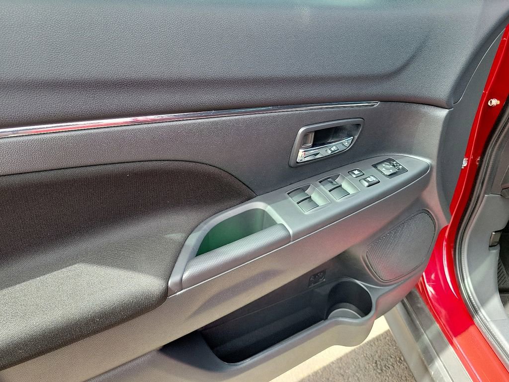 Used 2024 Mitsubishi Outlander Sport ES image 9