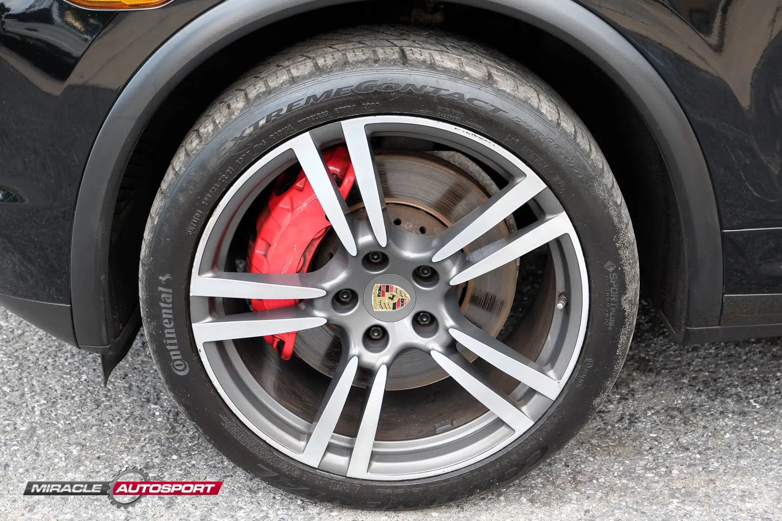Used 2014 Porsche Cayenne Turbo AWD/4WD image 13