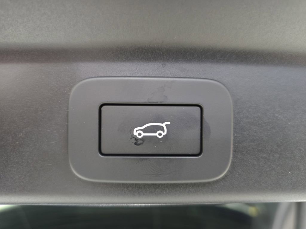 Used 2023 Jaguar F-PACE S image 14