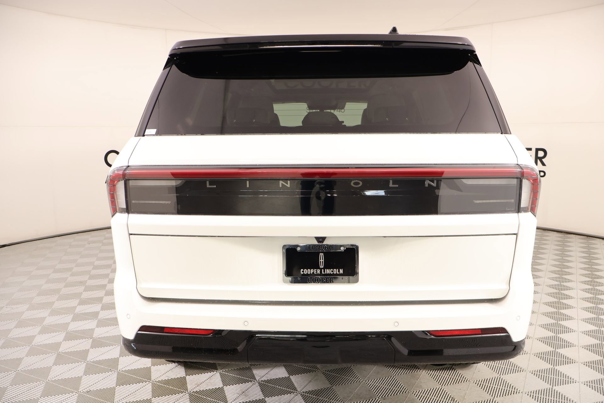 New 2026 Lincoln Navigator Black Label AWD/4WD image 24