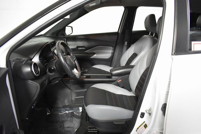 Certified 2021 Nissan Kicks SR w/ SR Premium Package image 12