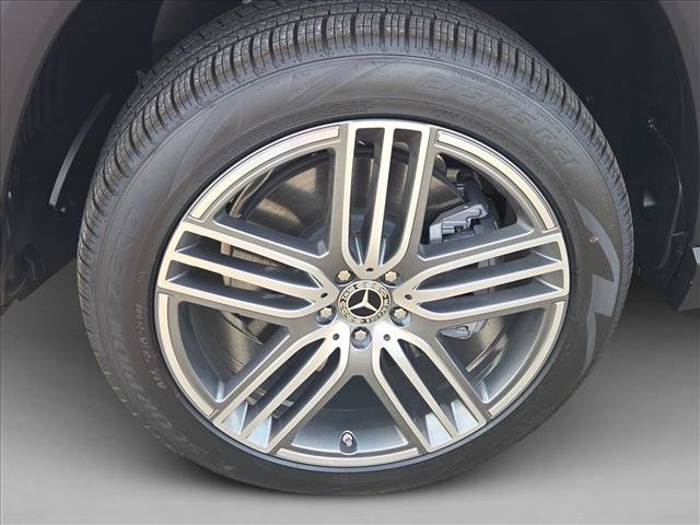 New 2026 Mercedes-Benz GLS 450 4MATIC image 9