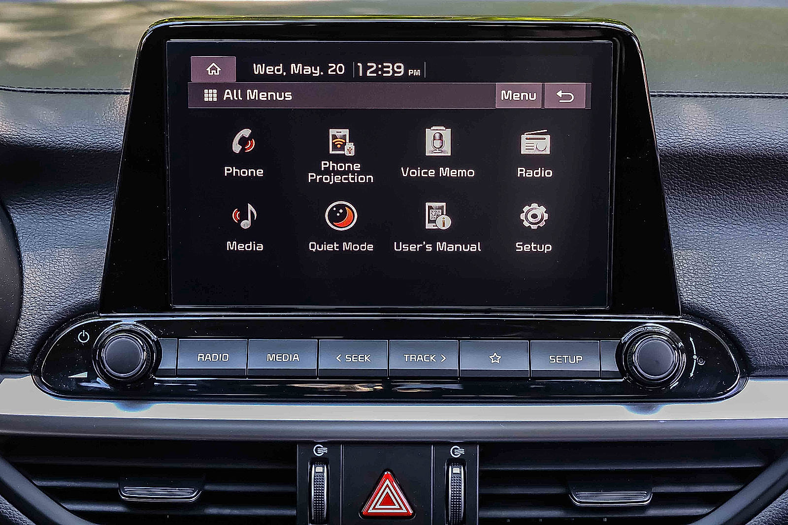 Certified 2024 Kia Forte LXS w/ LXS Technology Package FWD image 11