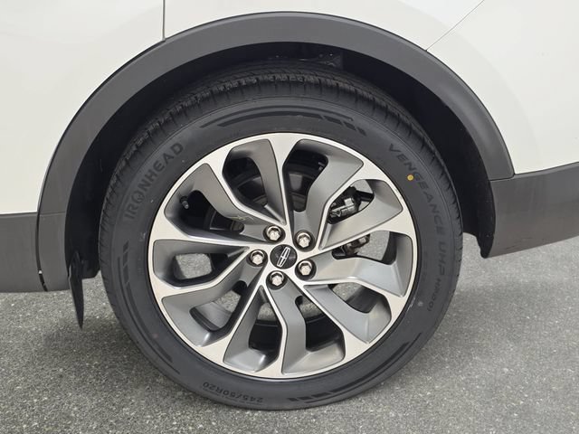Used 2023 Lincoln Nautilus Reserve FWD image 33