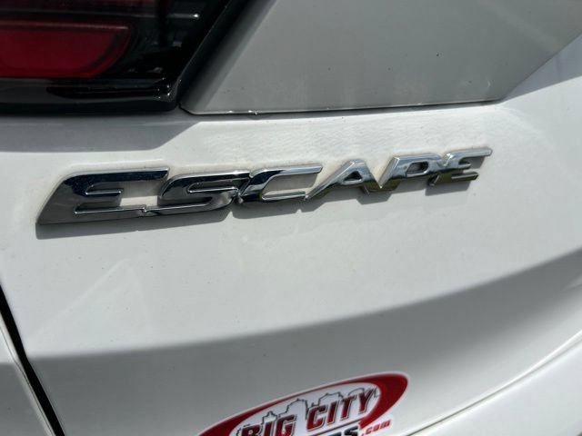 Used 2017 Ford Escape SE w/ Equipment Group 201A AWD/4WD image 54
