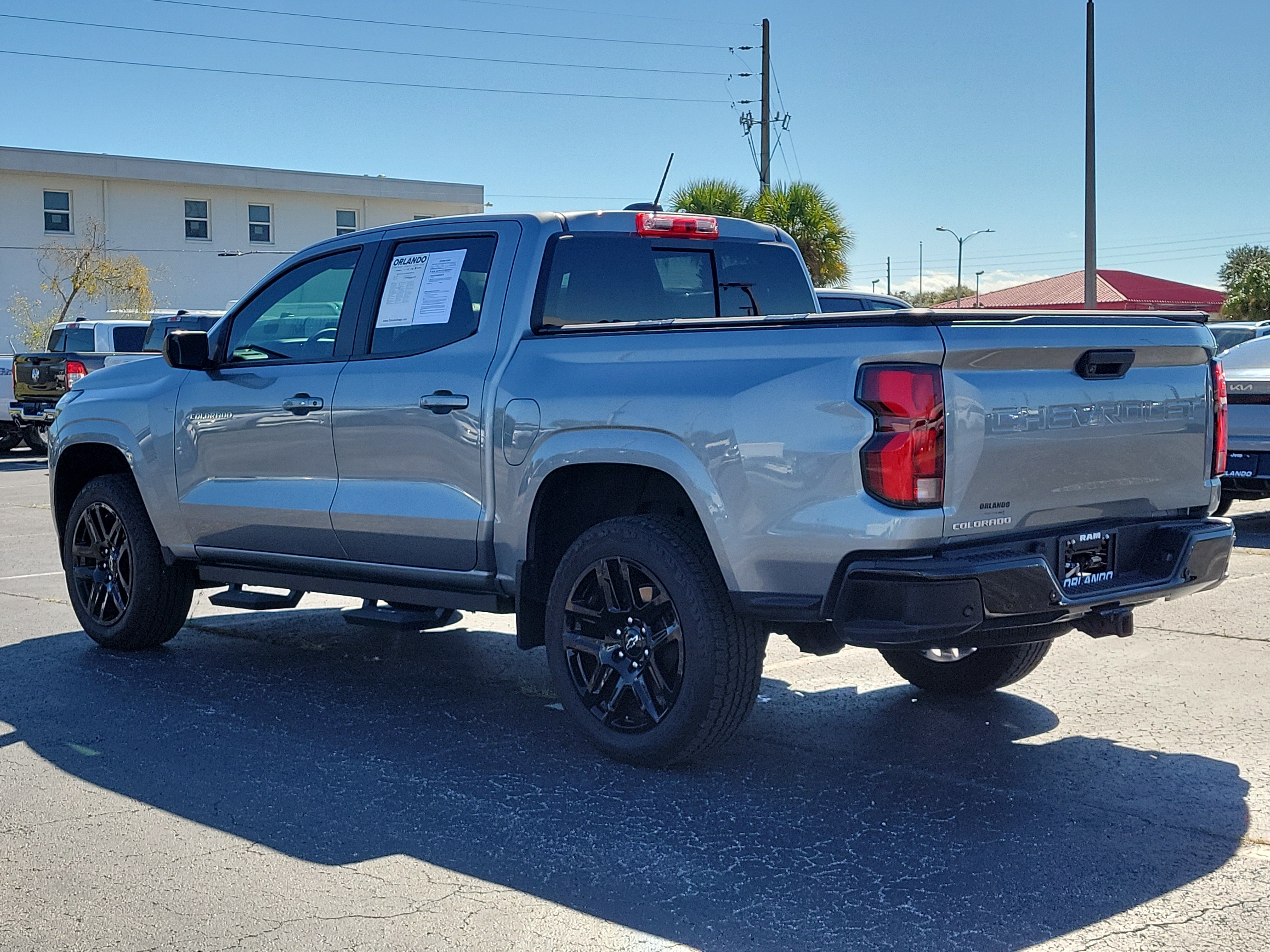 Used 2024 Chevrolet Colorado Z71 w/ Advanced Trailering Package AWD/4WD image 5