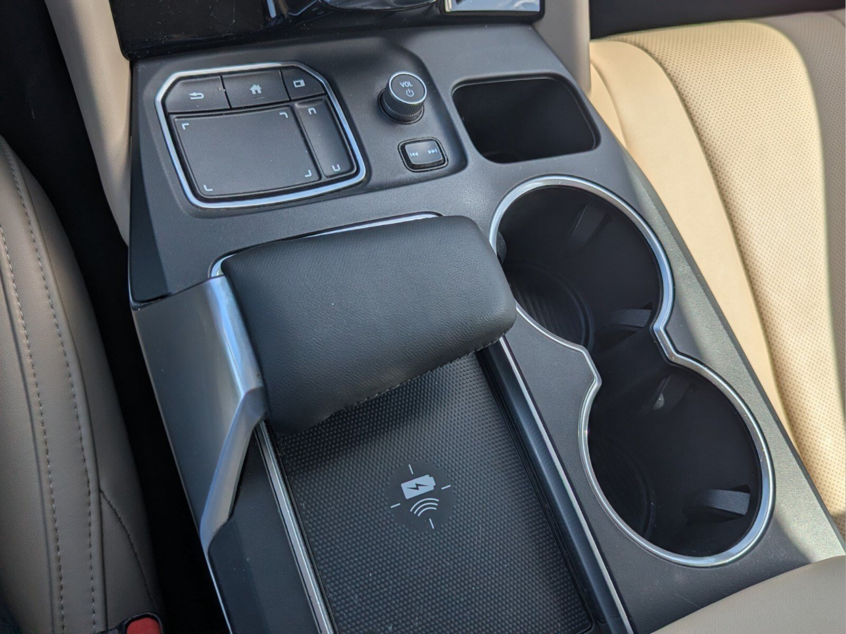 Used 2022 Acura MDX w/ Technology Package FWD image 24