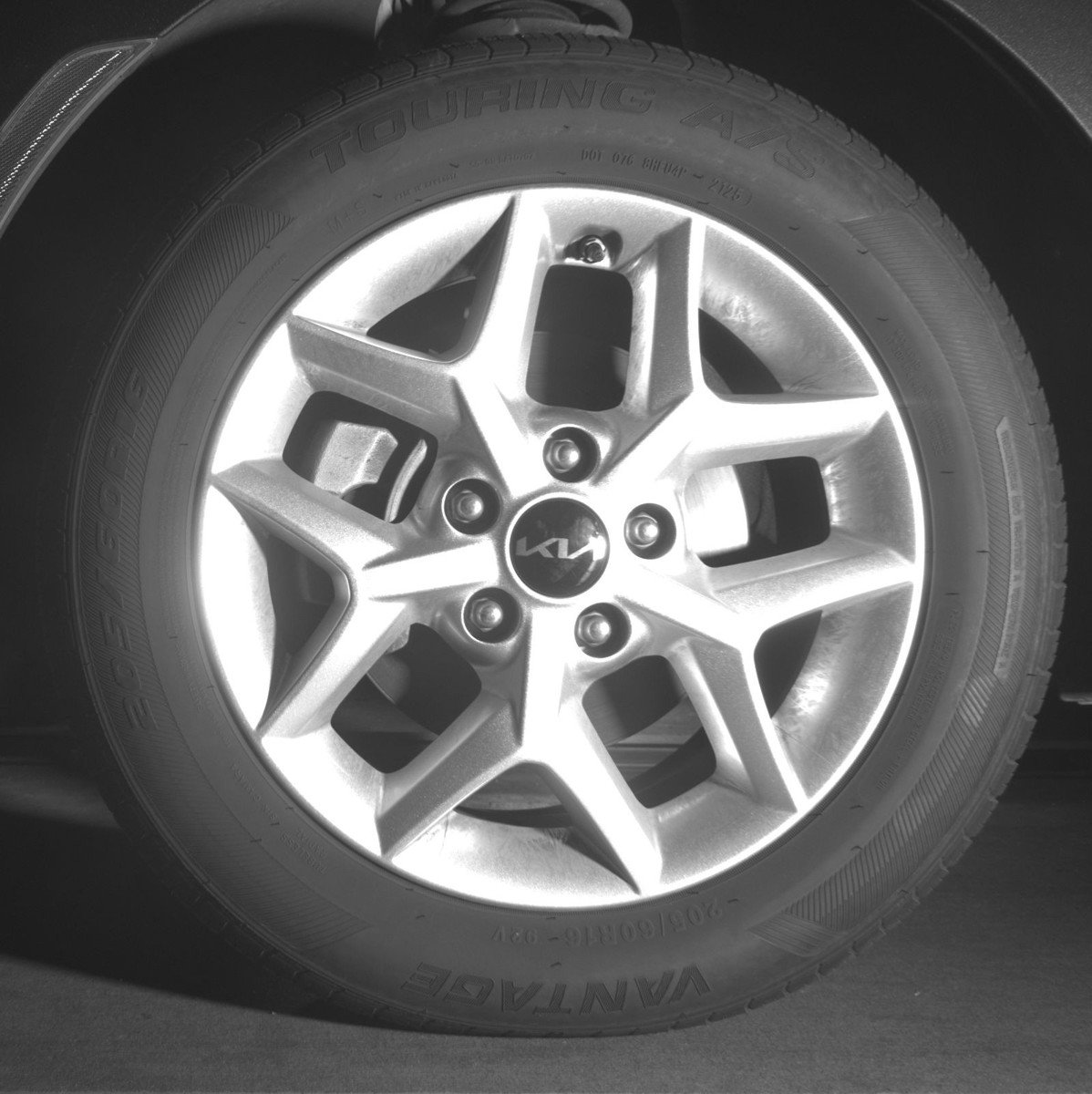 Used 2025 Kia Soul LX w/ LX Technology Package FWD image 19