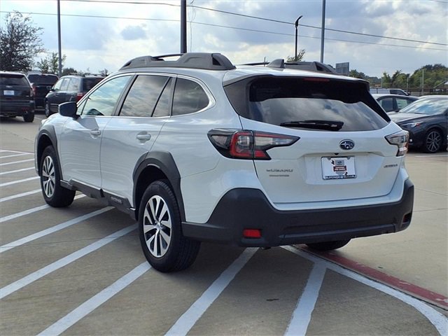 Certified 2023 Subaru Outback Premium image 3