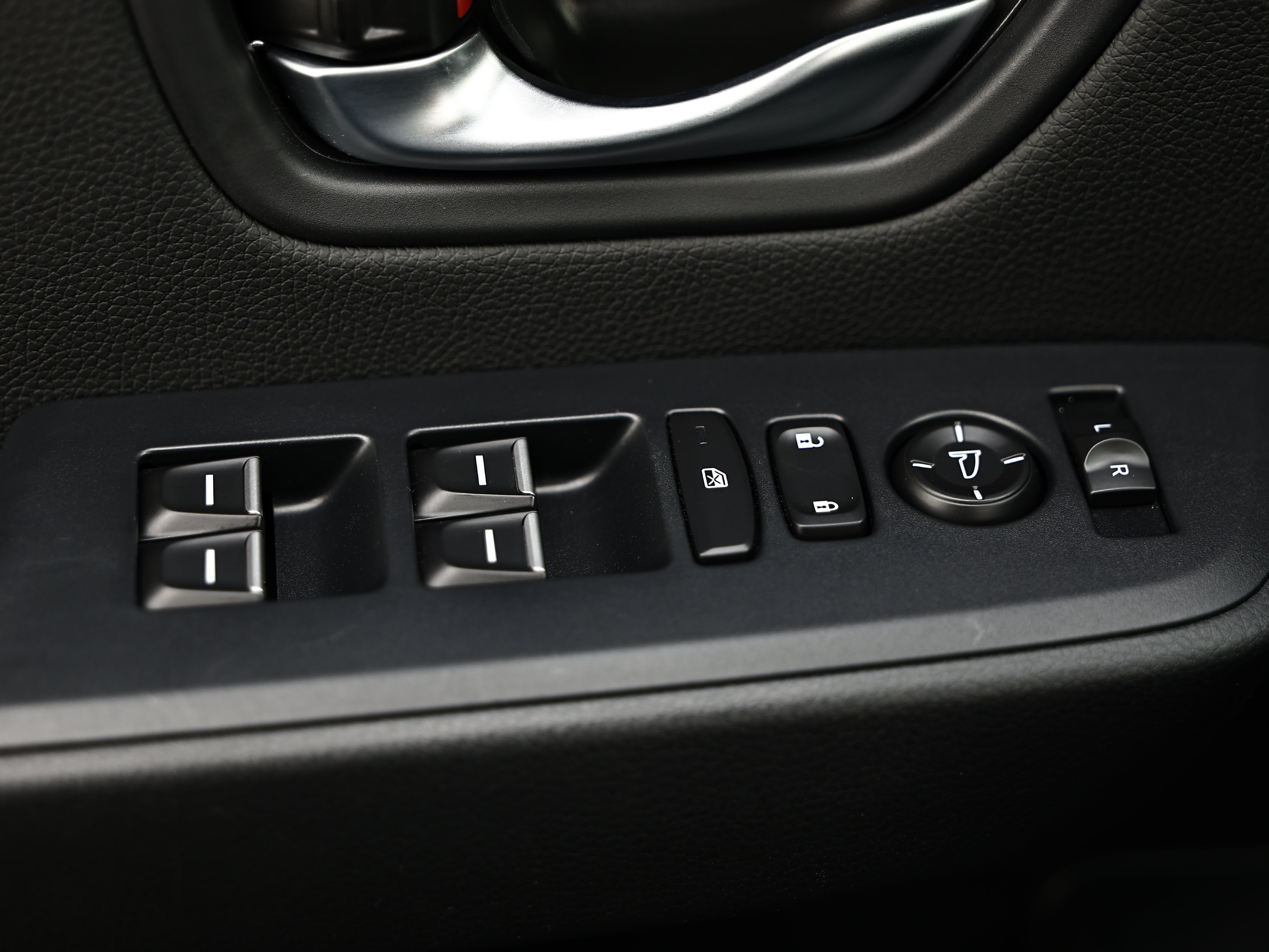 Used 2026 Honda Pilot Sport image 17