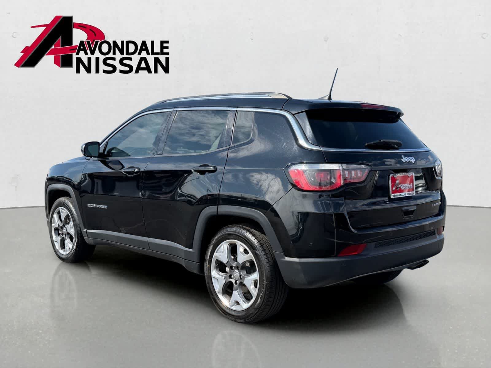 Used 2018 Jeep Compass Limited w/ Navigation Group FWD image 4