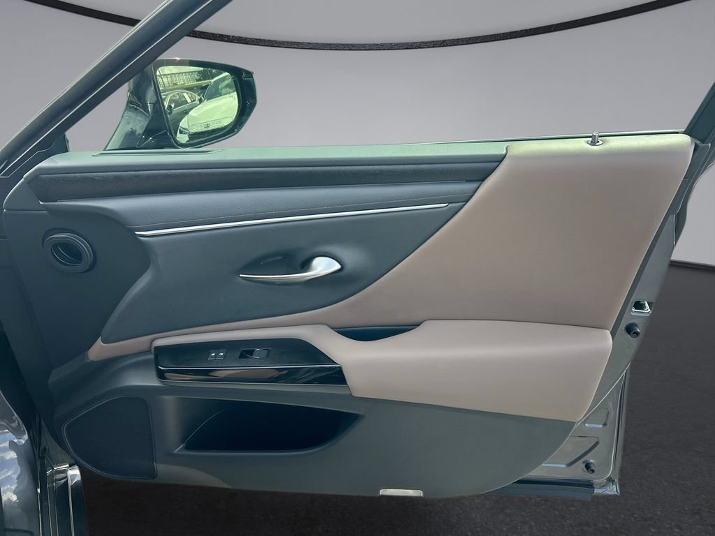 Certified 2024 Lexus ES 300h w/ Premium Package FWD image 13
