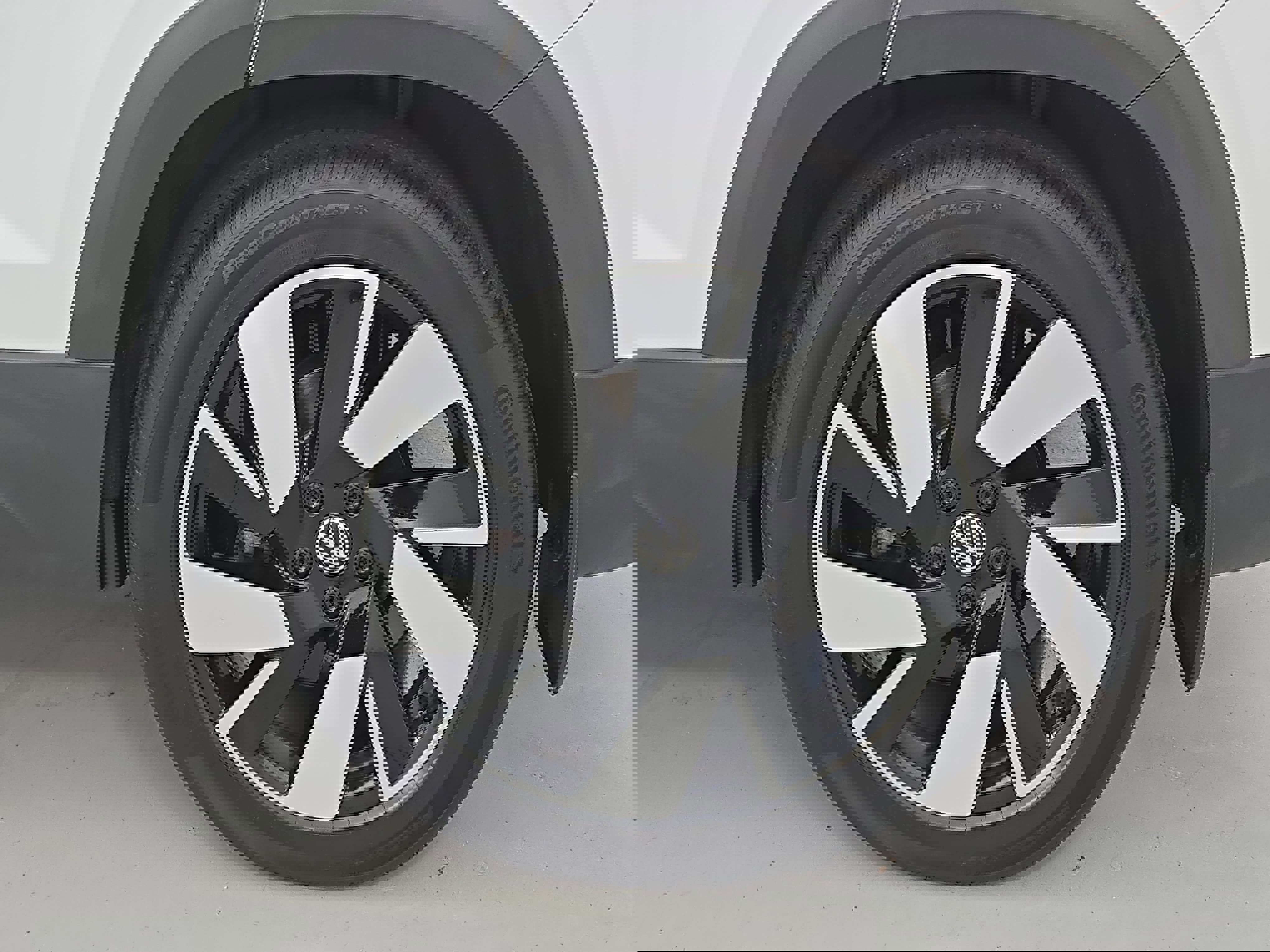 Certified 2024 Volkswagen Taos SEL image 33