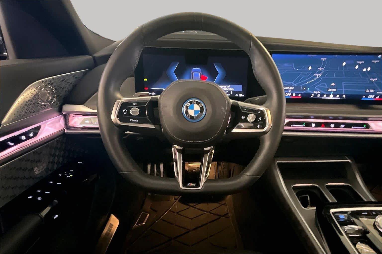 Used 2024 BMW i7 xDrive60 w/ Executive Package AWD/4WD image 5
